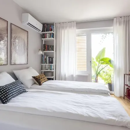Dream Apartment - Central And Quiet With Ac And Free Parking Garage Wenen Buitenkant foto