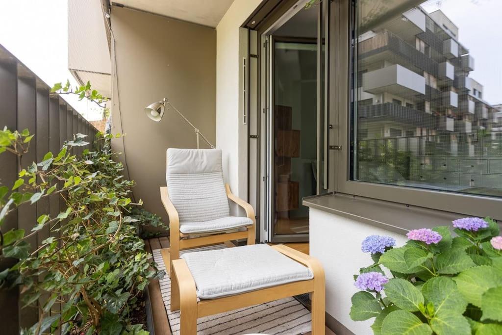 Dream - And Quiet With Ac And Free Parking Garage Appartement *