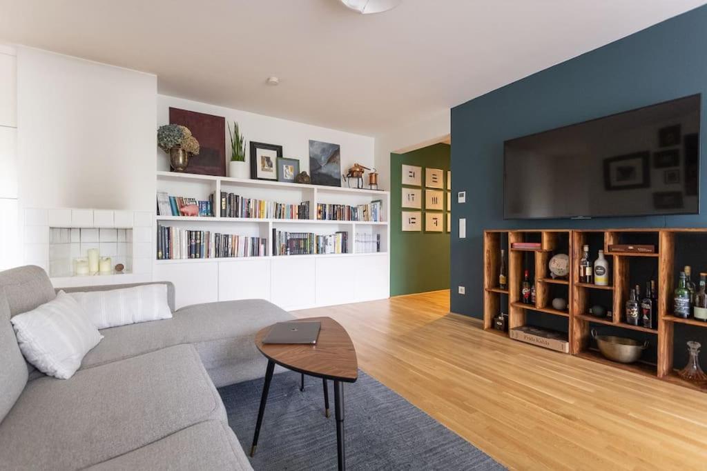 Dream - And Quiet With Ac And Free Parking Garage Appartement Wenen