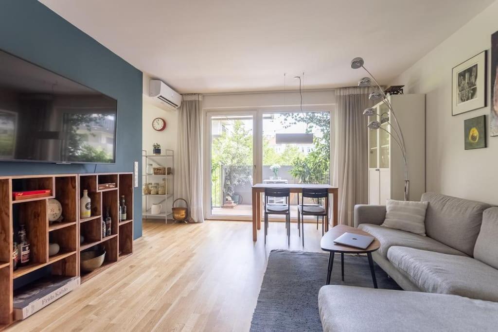 Dream - And Quiet With Ac And Free Parking Garage * Wenen